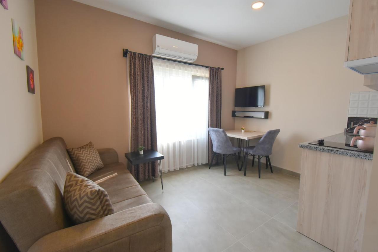 Beyaz Melek Apart Hotel Antalya Bagian luar foto
