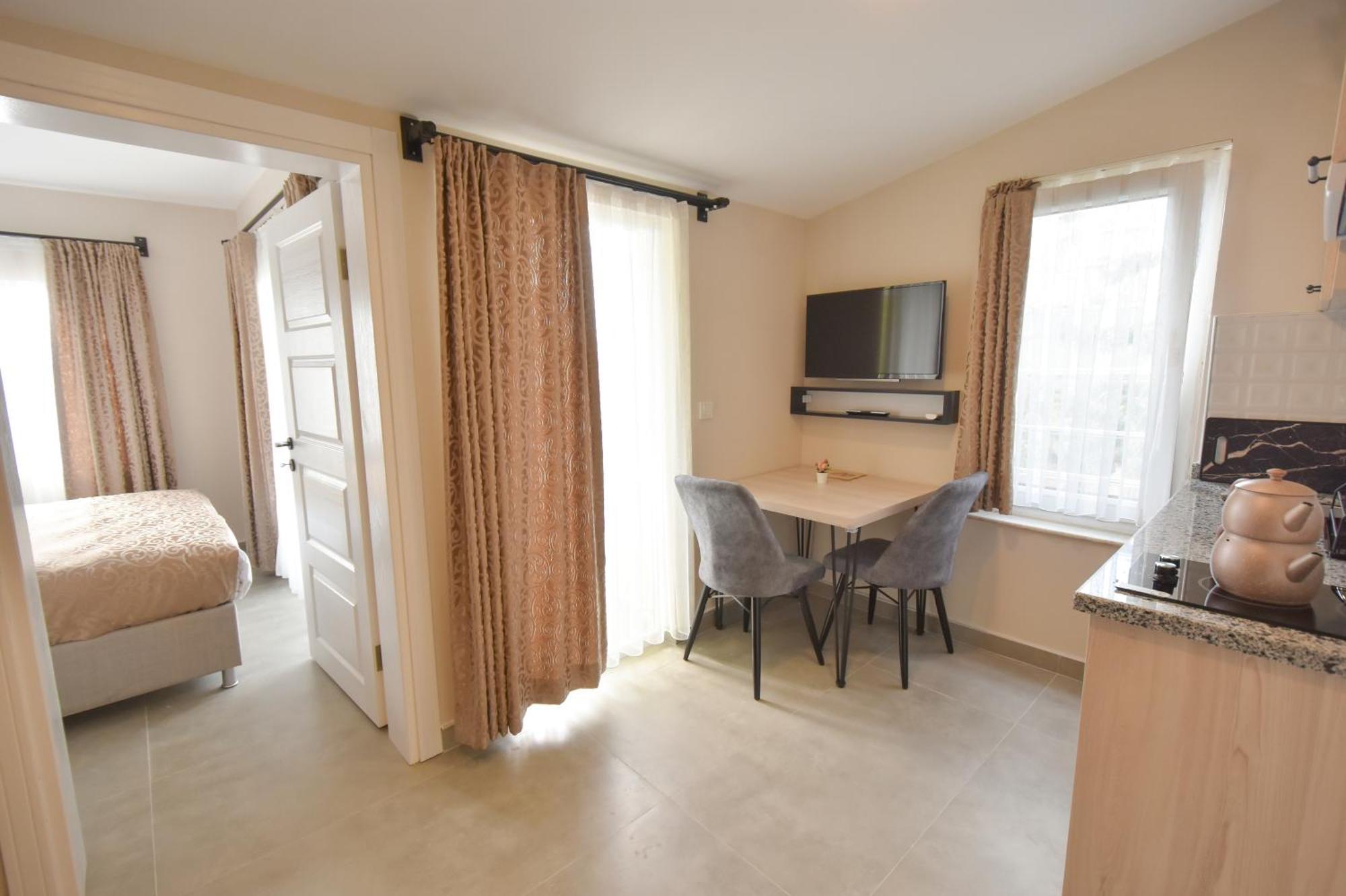 Beyaz Melek Apart Hotel Antalya Bagian luar foto